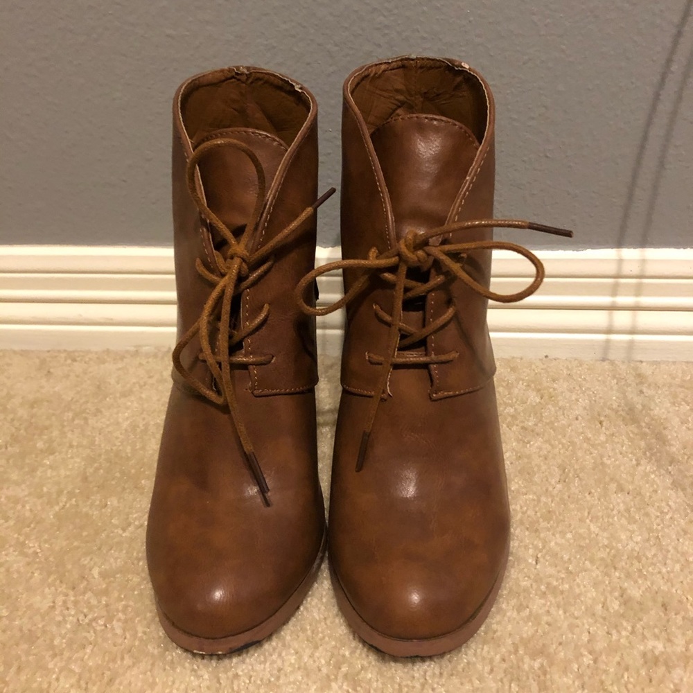 Cognac Heeled Booties